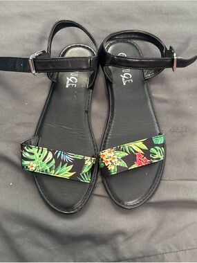 Black Tropical Print Ankle-Strap Women's Sandals